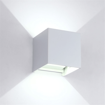 969 LED WALL LIGHT SQUARE 2X5W 4000K IP54 WHITE 969 LED WALL LIGHT SQUARE 2X5W 4000K IP54 WHITE